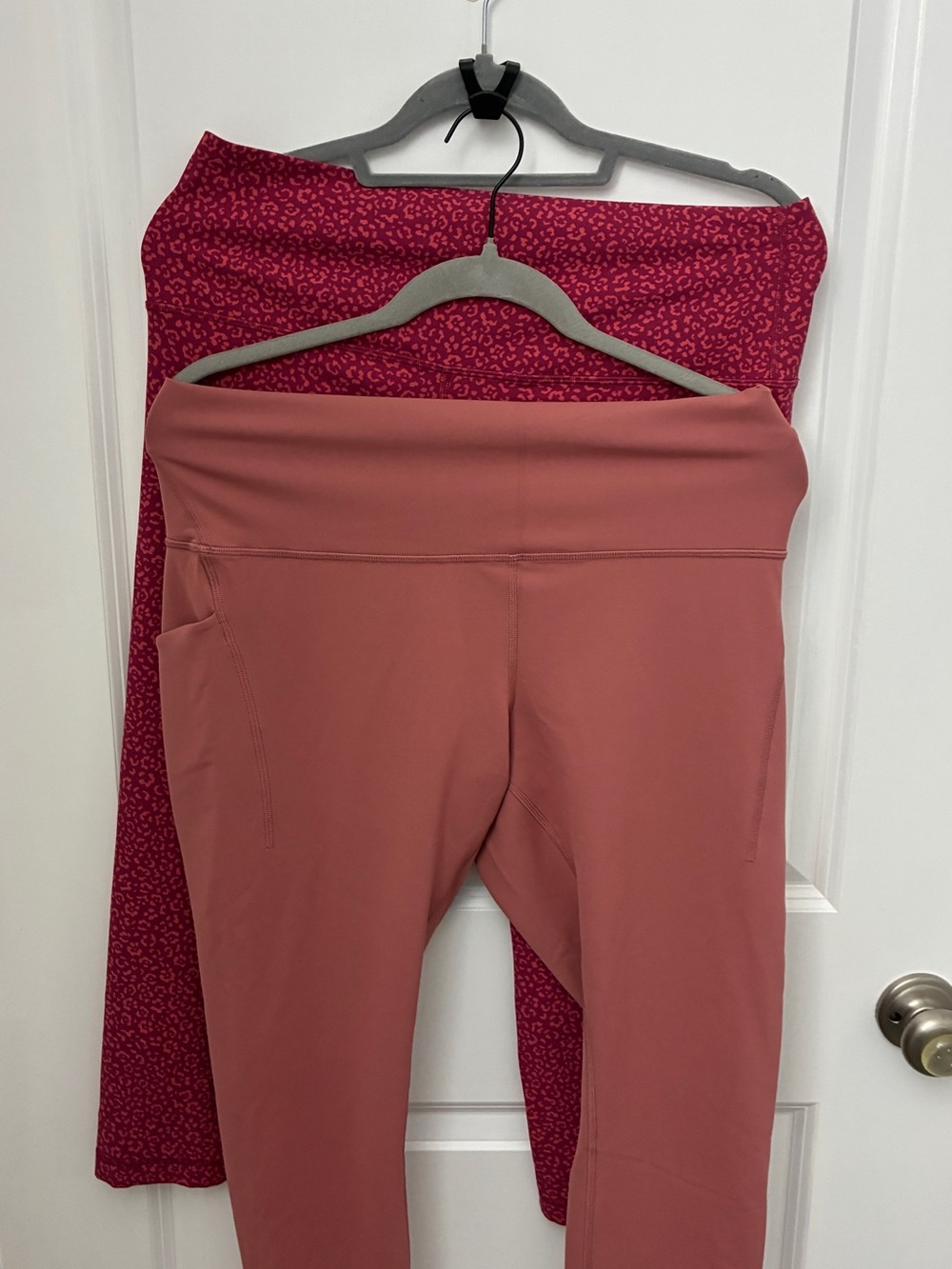 Lululemon Leggings Bundle Size 14 Pink Fast & Free + Pink Animal Print Cropped